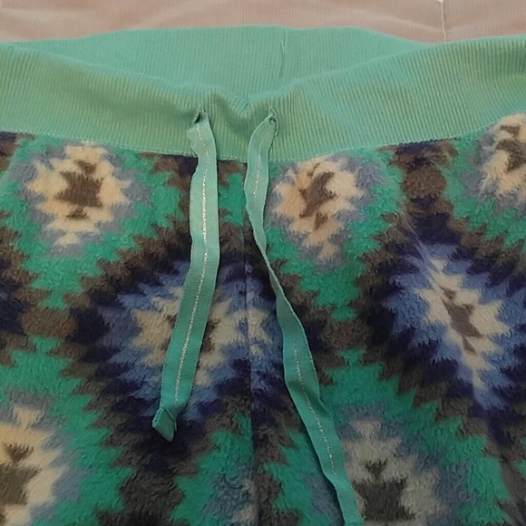 Fleece pajamas - Picture 3 of 5